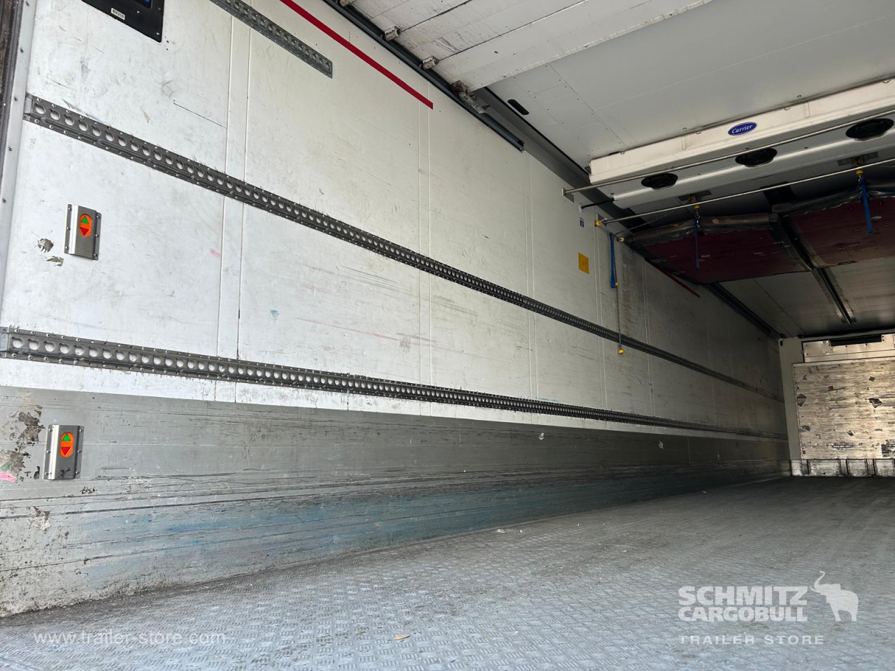 Schmitz Cargobull Reefer Multitemp Taillift 