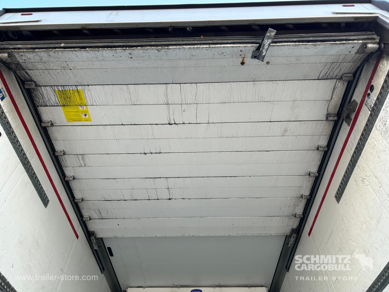 Schmitz Cargobull Reefer Multitemp Taillift 