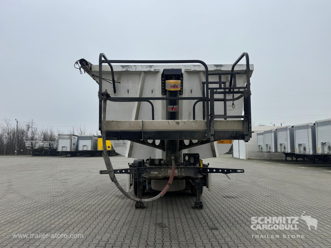 WIELTON Tipper Alu-square sided body 28m³ 