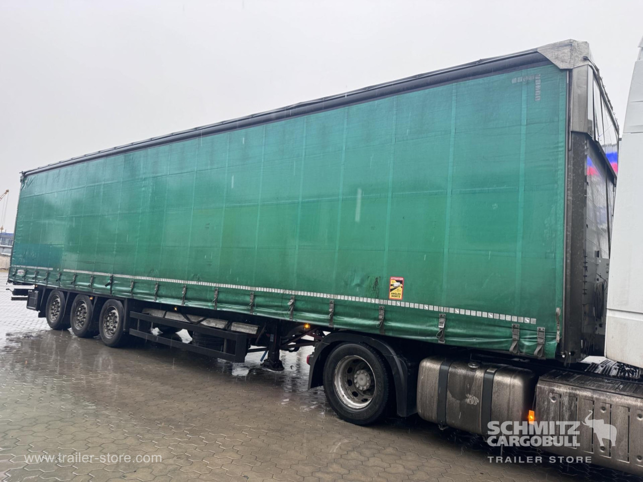 Schmitz Cargobull Curtainsider Mega 