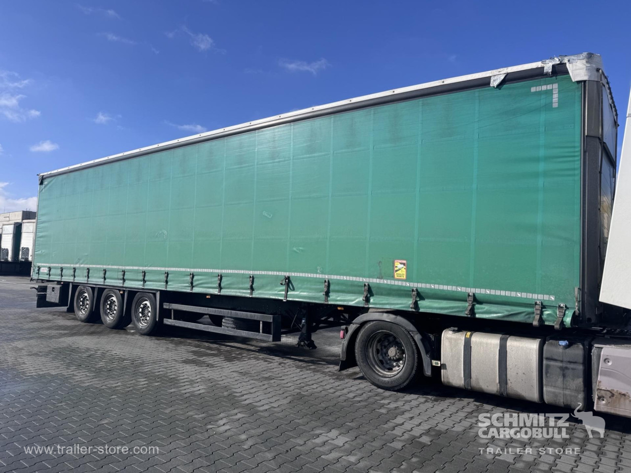 Schmitz Cargobull Curtainsider Mega 