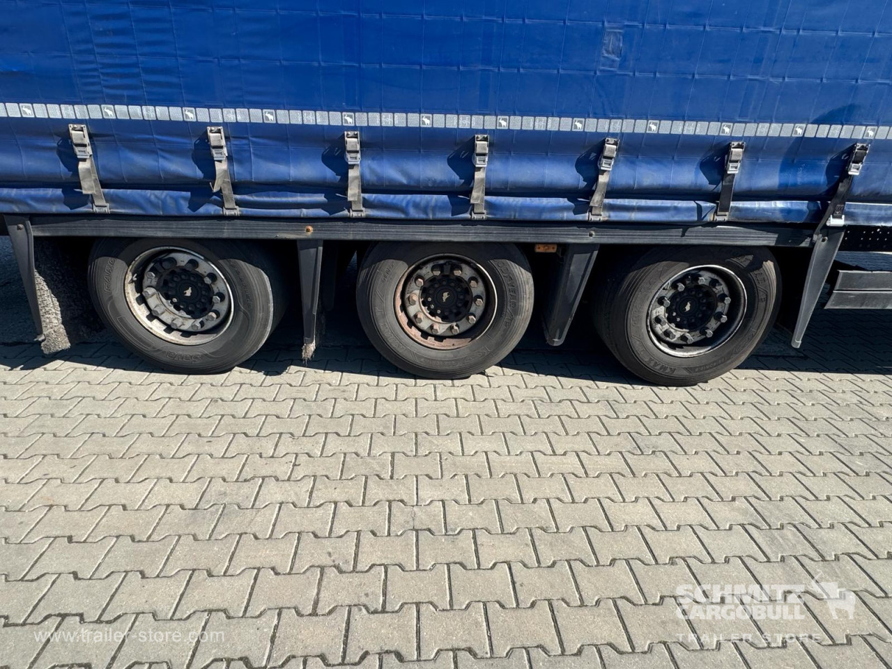 Schmitz Cargobull Curtainsider Mega 