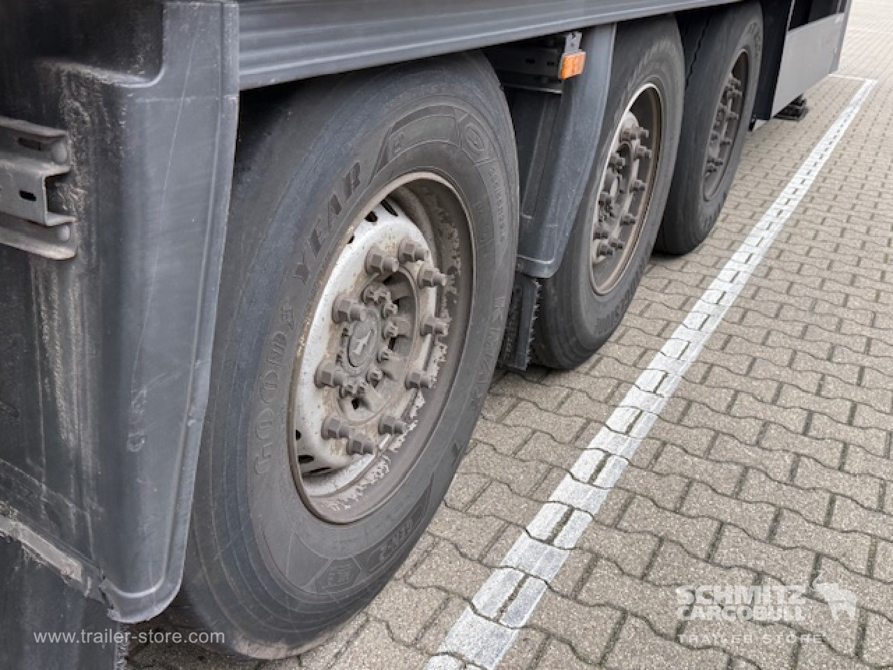 Schmitz Cargobull Oplegger Vries Standard Taillift 