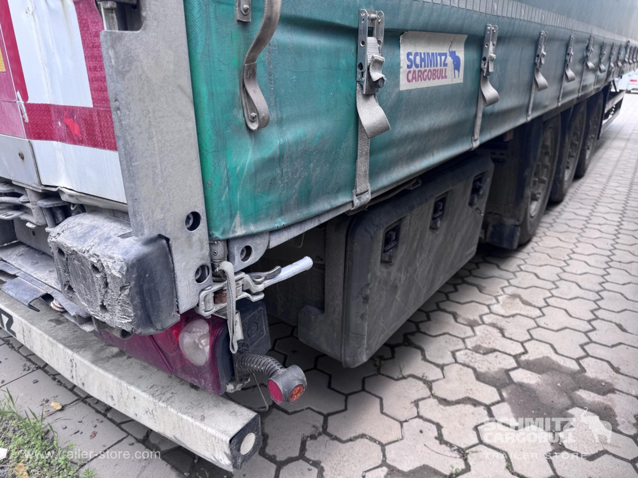 Schmitz Cargobull Curtainsider Mega 