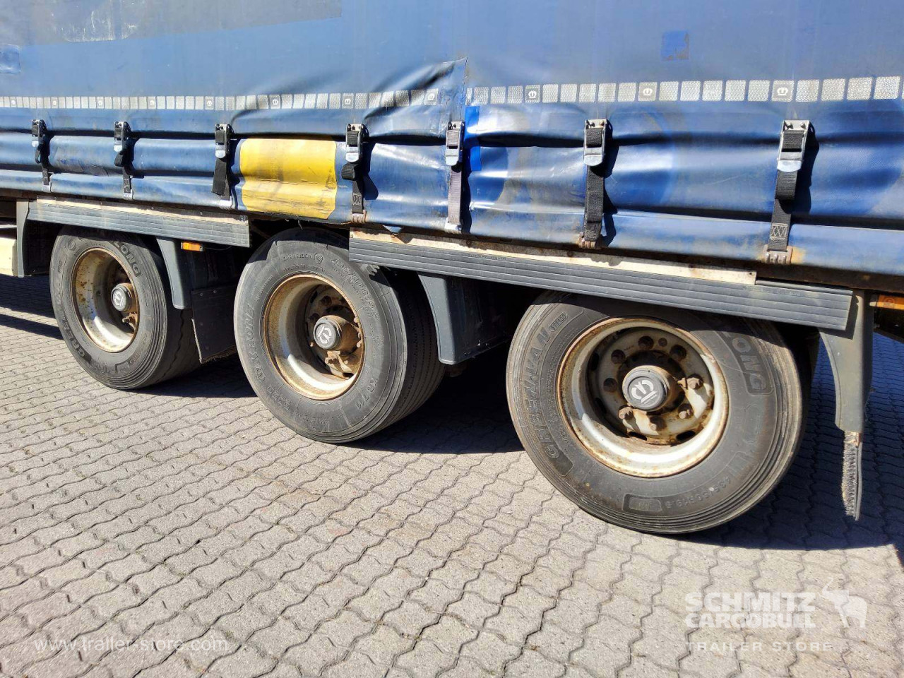 Krone Curtainsider Mega 