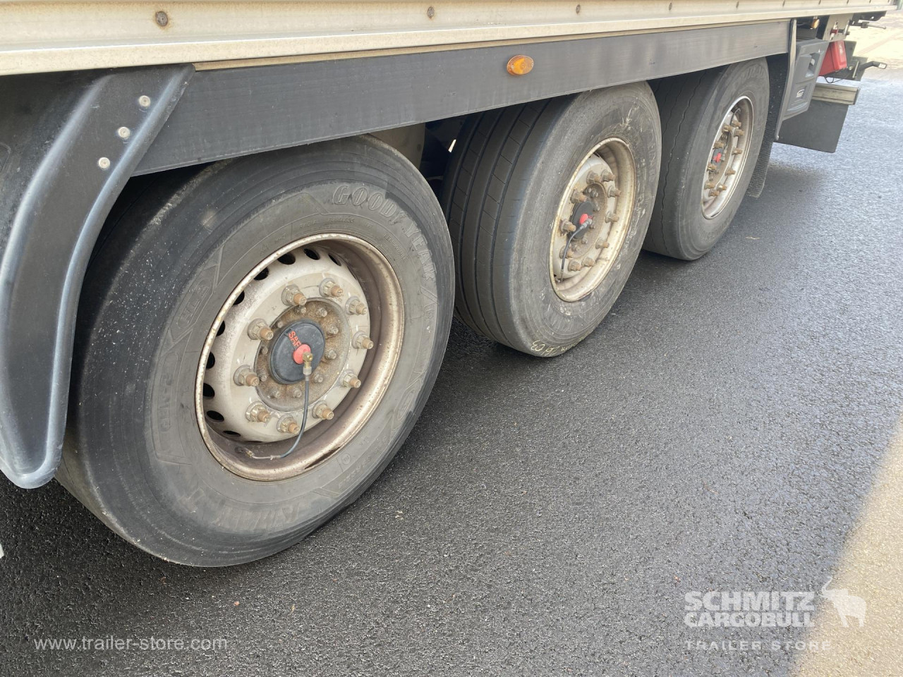 TROUILLET Semitrailer Dryfreight Standard 