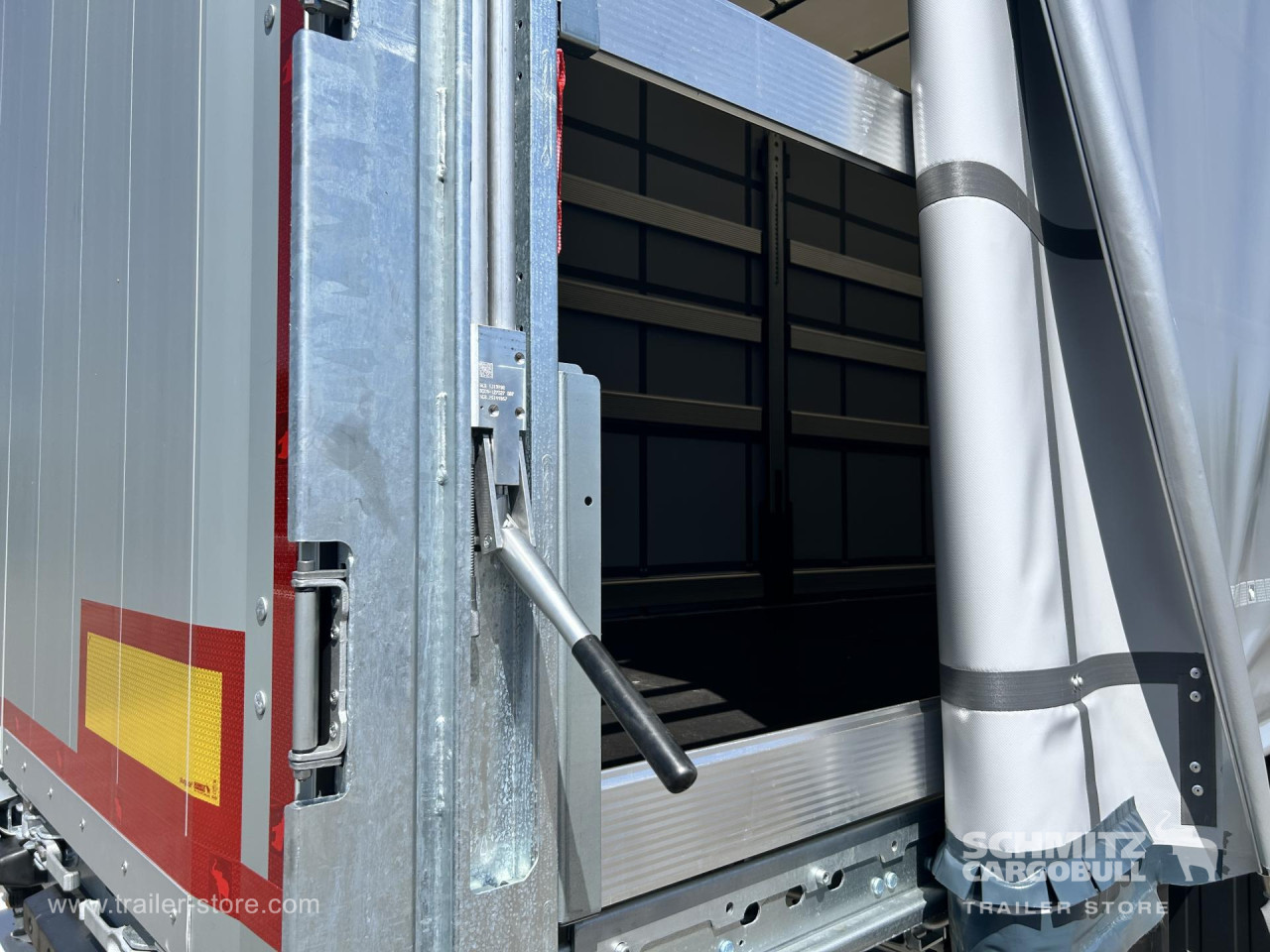 Schmitz Cargobull Curtainsider Standard 