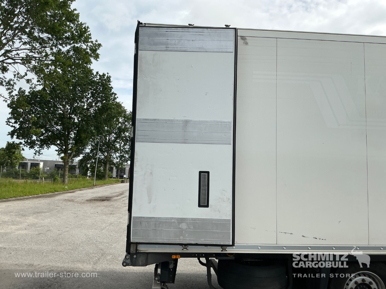 Schmitz Cargobull Reefer Meat hanging system 