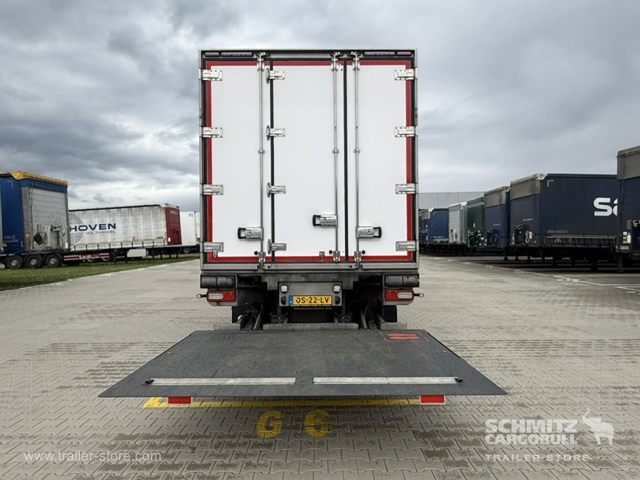 SOR IBERICA Oplegger Vries Multitemp Taillift 