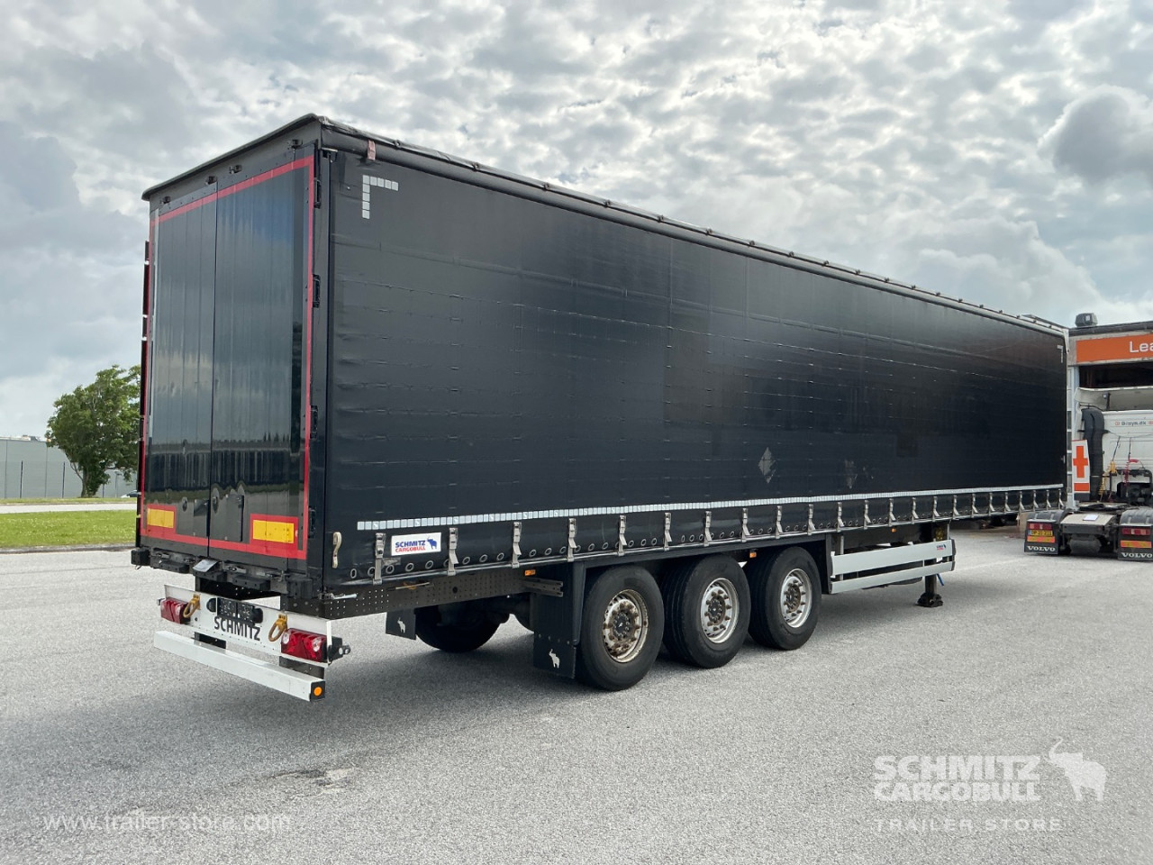 Schmitz Cargobull Curtainsider Standard 