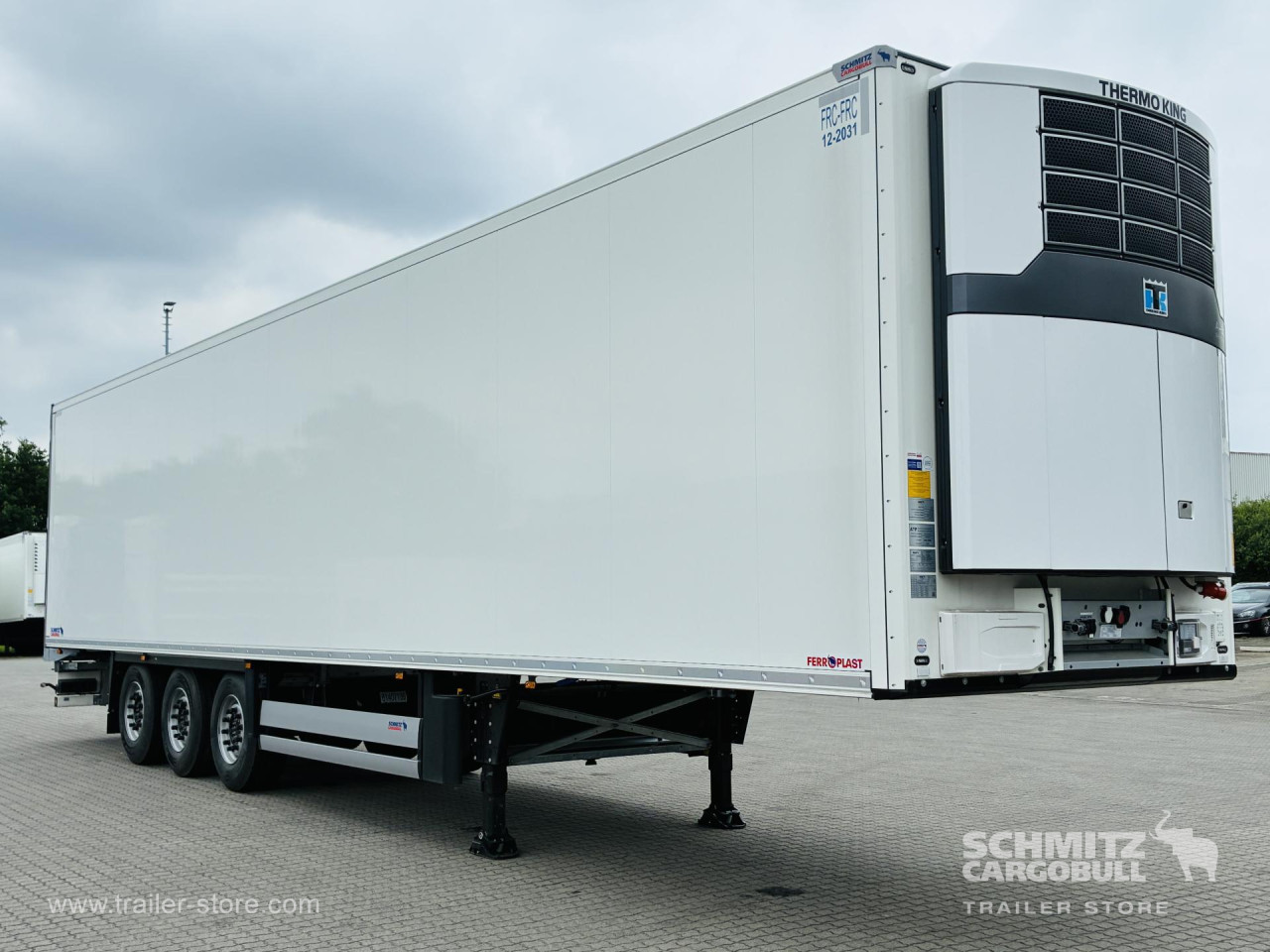 Schmitz Cargobull Tiefkühler Multitemp Doppelstock Trennwand 