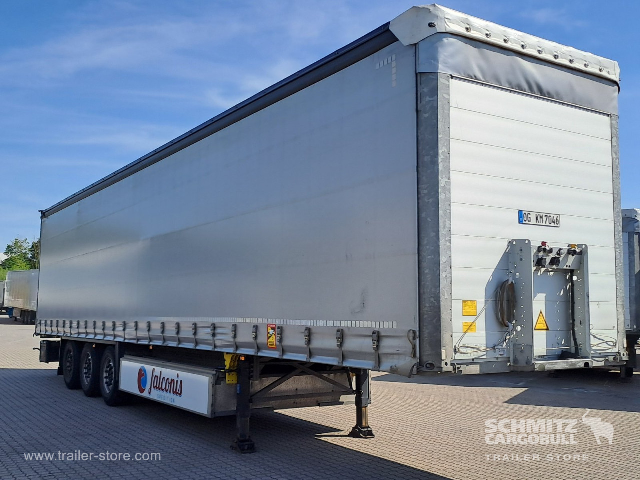 Schmitz Cargobull Curtainsider Standard Getränke 