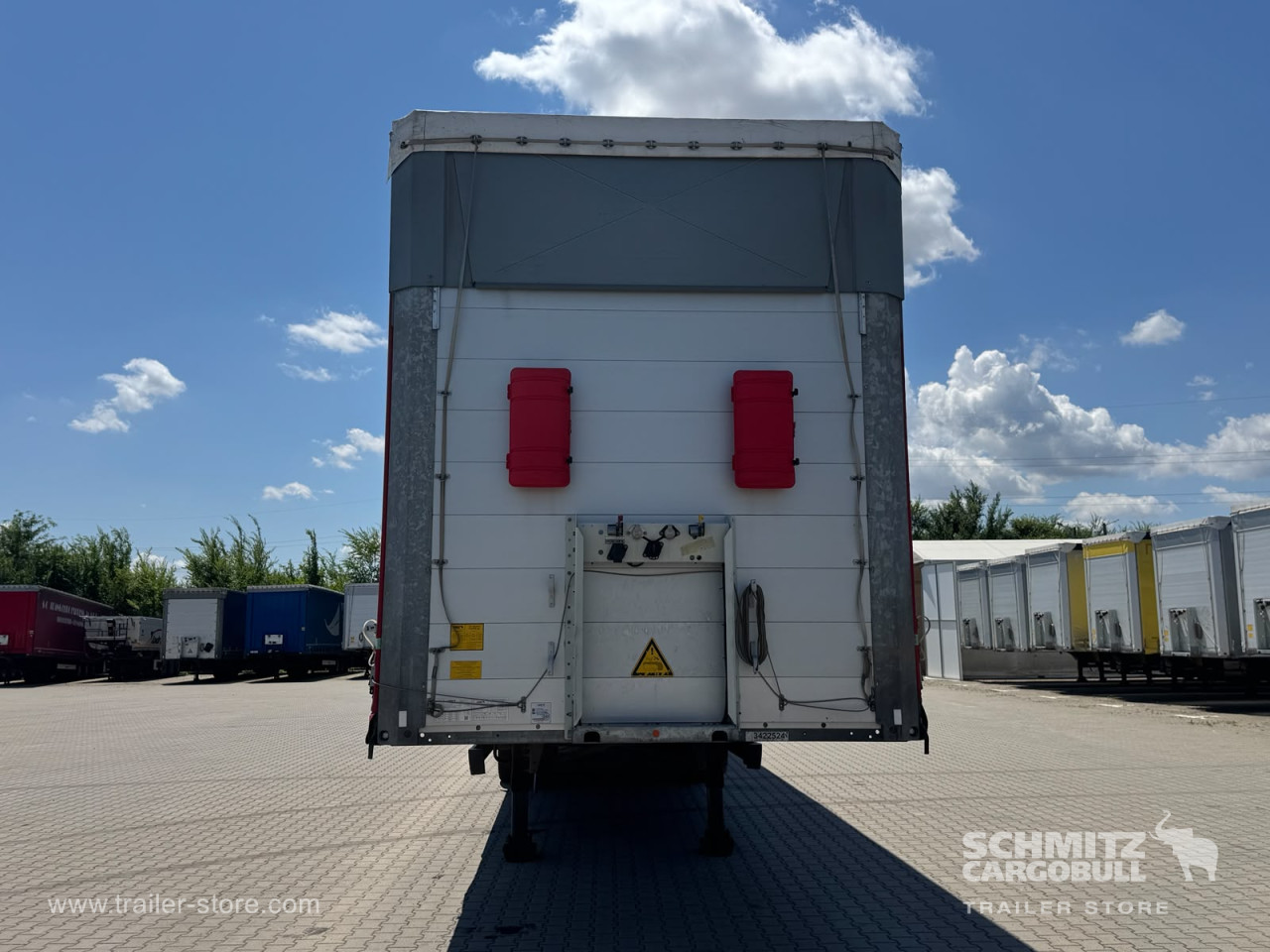 Schmitz Cargobull Curtainsider Mega 