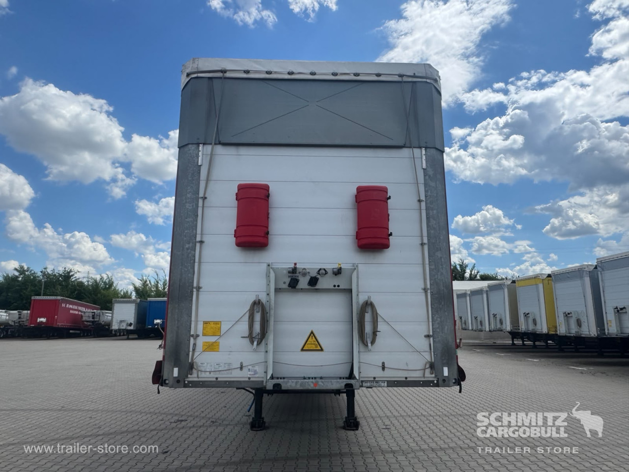 Schmitz Cargobull Curtainsider Mega 