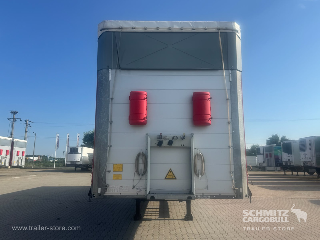 Schmitz Cargobull Curtainsider Mega 