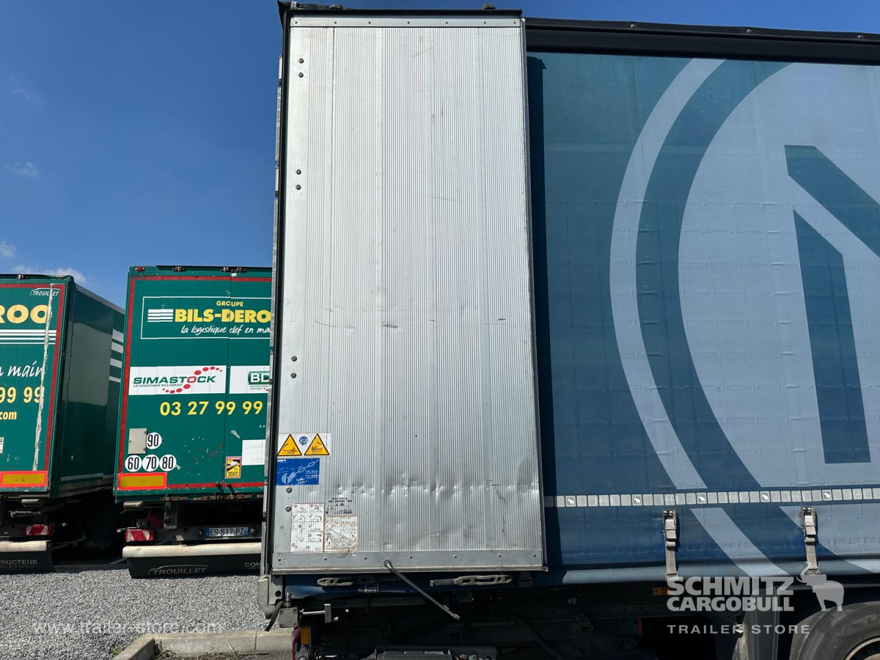 Schmitz Cargobull Semitrailer Curtainsider Standard Hayon 