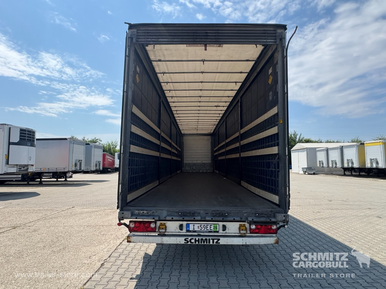 Schmitz Cargobull Curtainsider Mega 