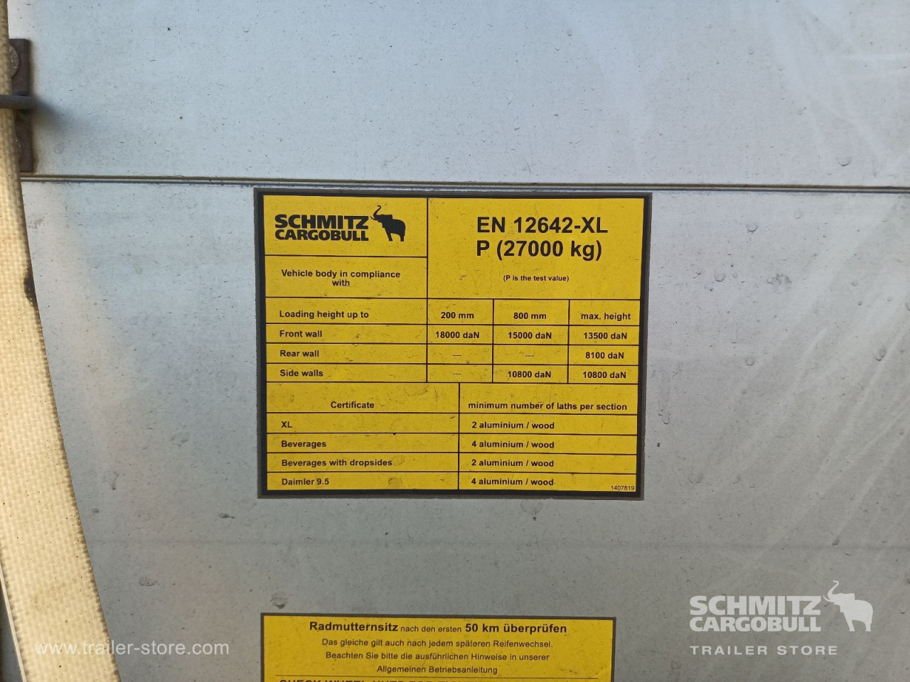Schmitz Cargobull Curtainsider Mega 