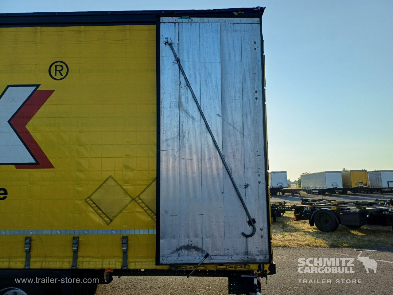 Schmitz Cargobull Curtainsider Mega 
