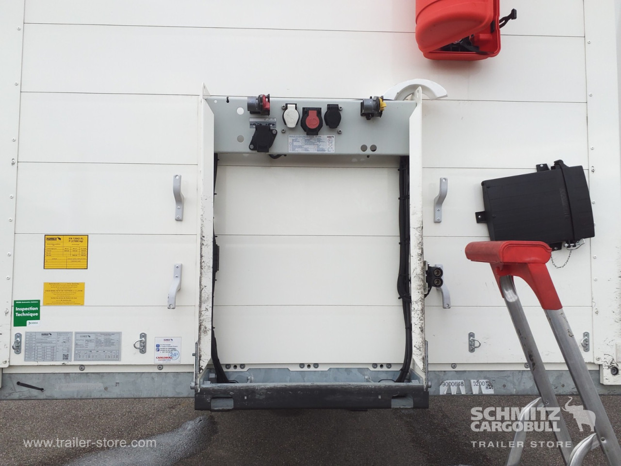 Schmitz Cargobull Semitrailer Curtainsider Standard Hayon 