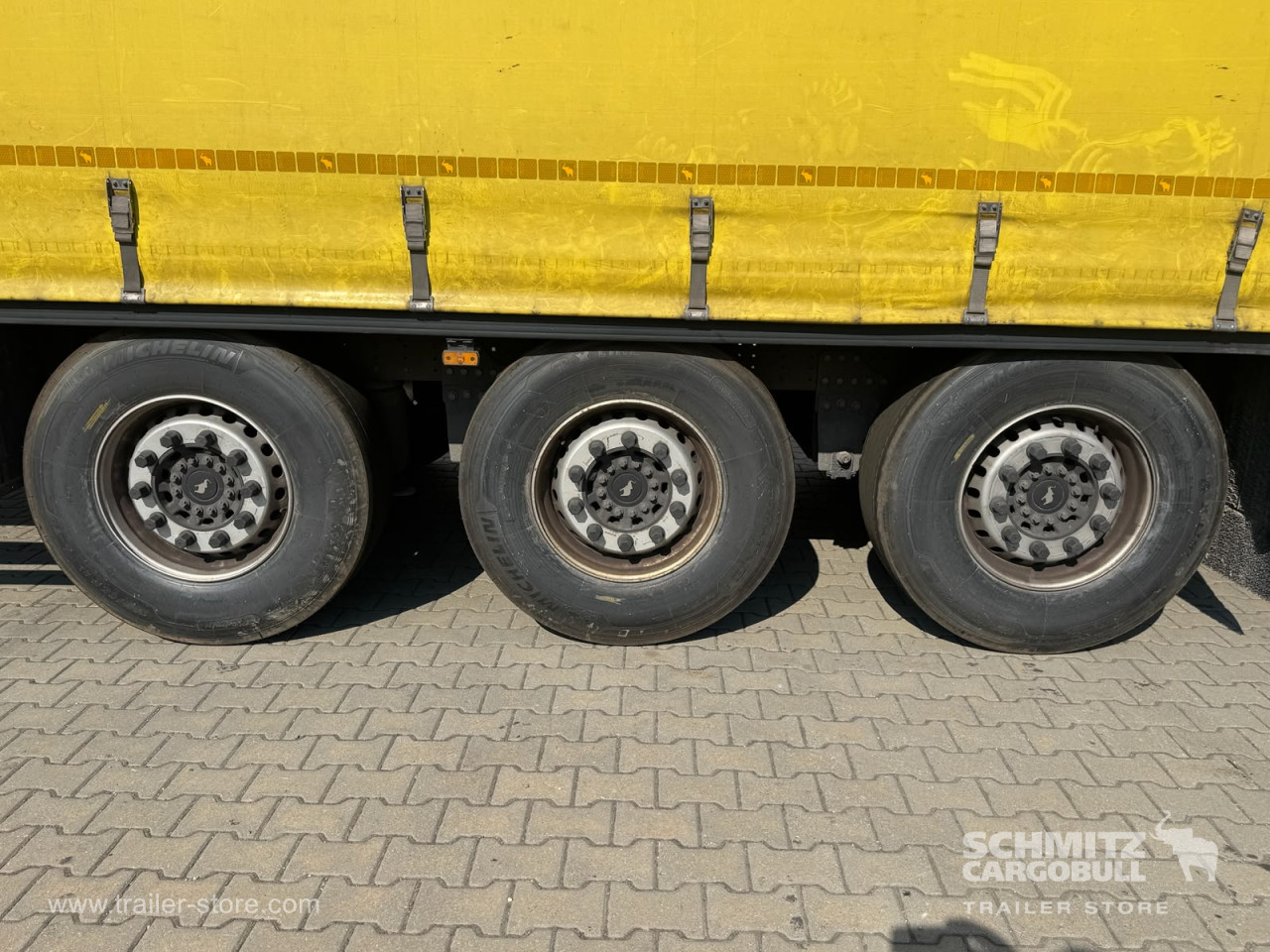 Schmitz Cargobull Curtainsider Standard 