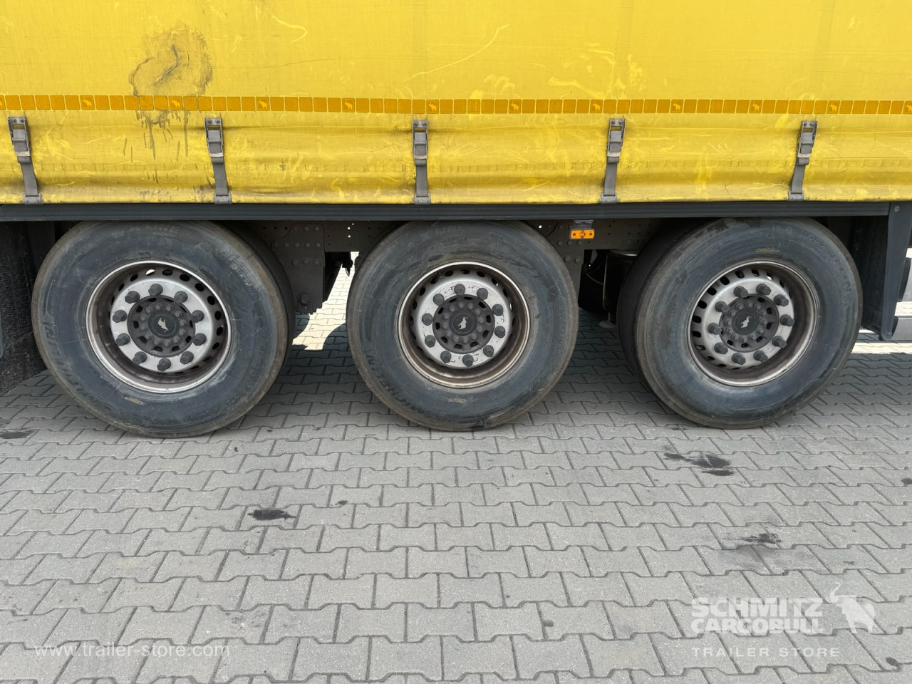 Schmitz Cargobull Curtainsider Standard 
