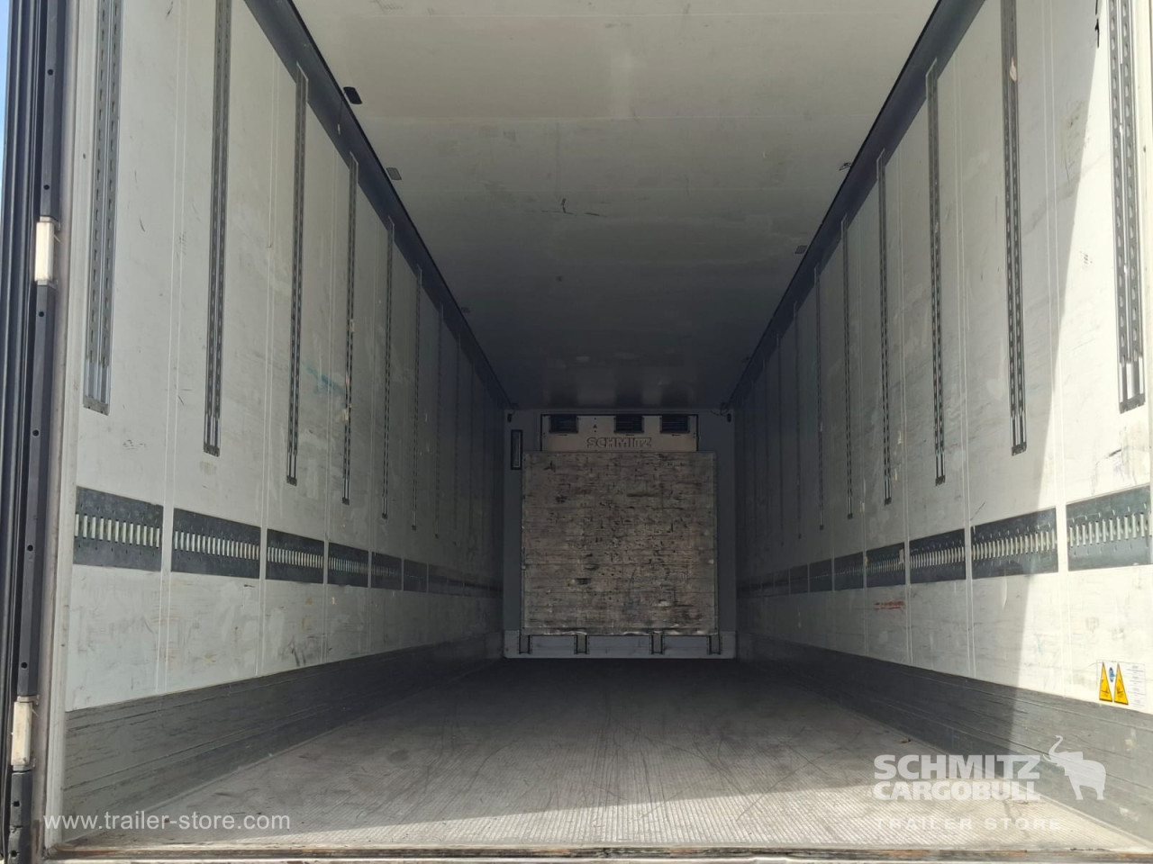 Schmitz Cargobull Mélyh?t? koffer Szabvány 