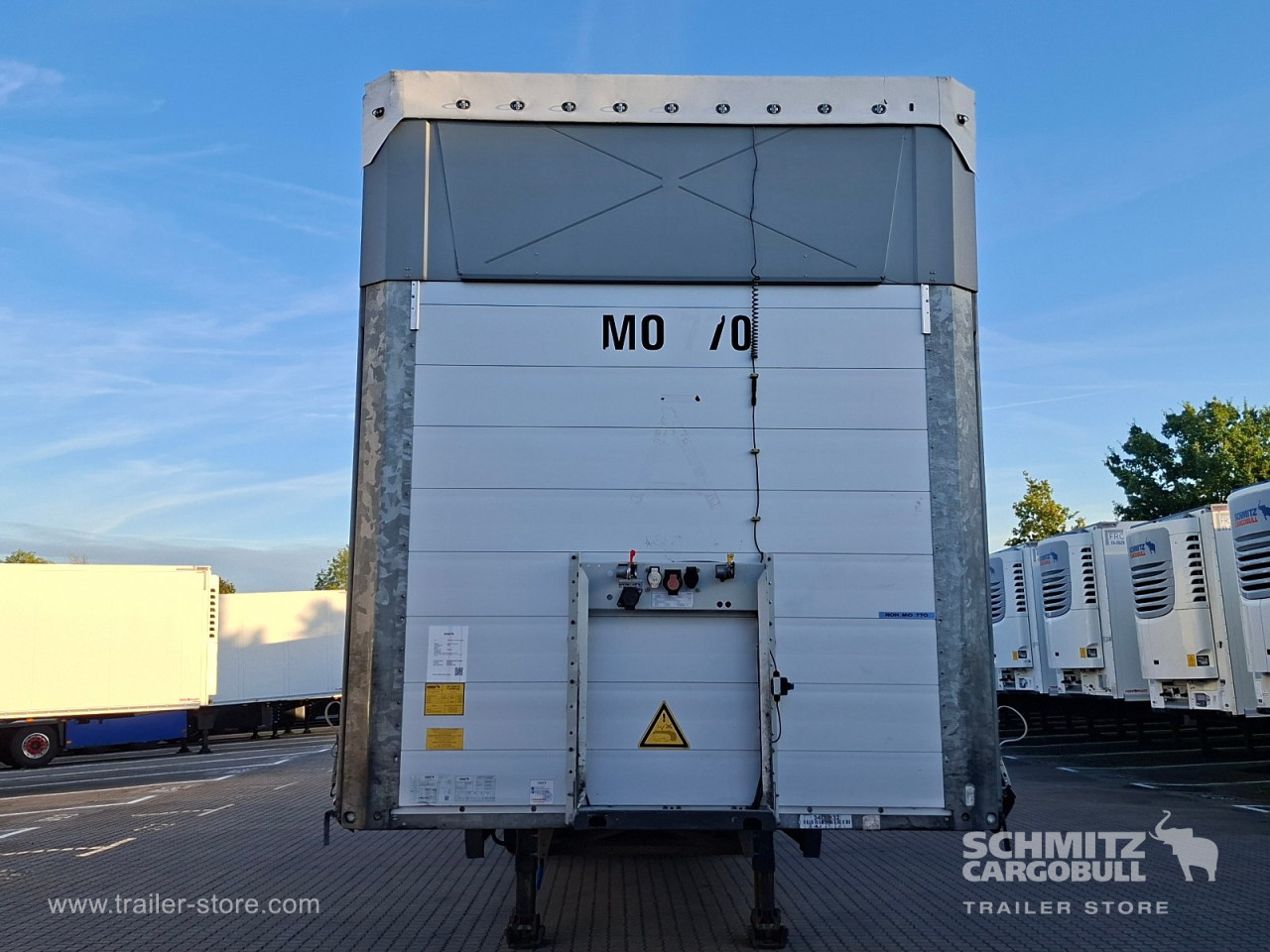 Schmitz Cargobull Curtainsider Mega 