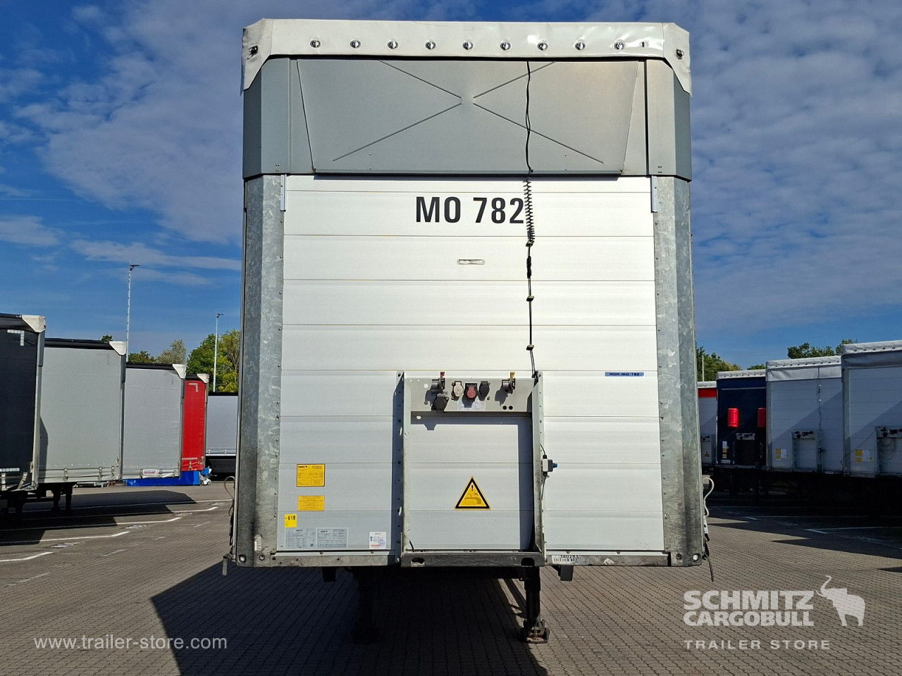 Schmitz Cargobull Curtainsider Mega 