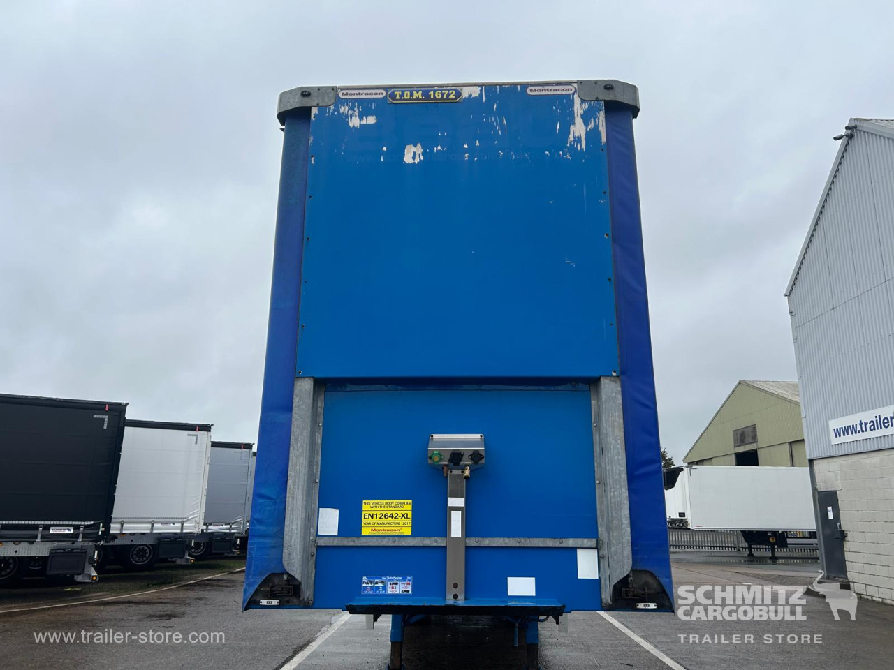MONTRACON Curtainsider Standard UK 