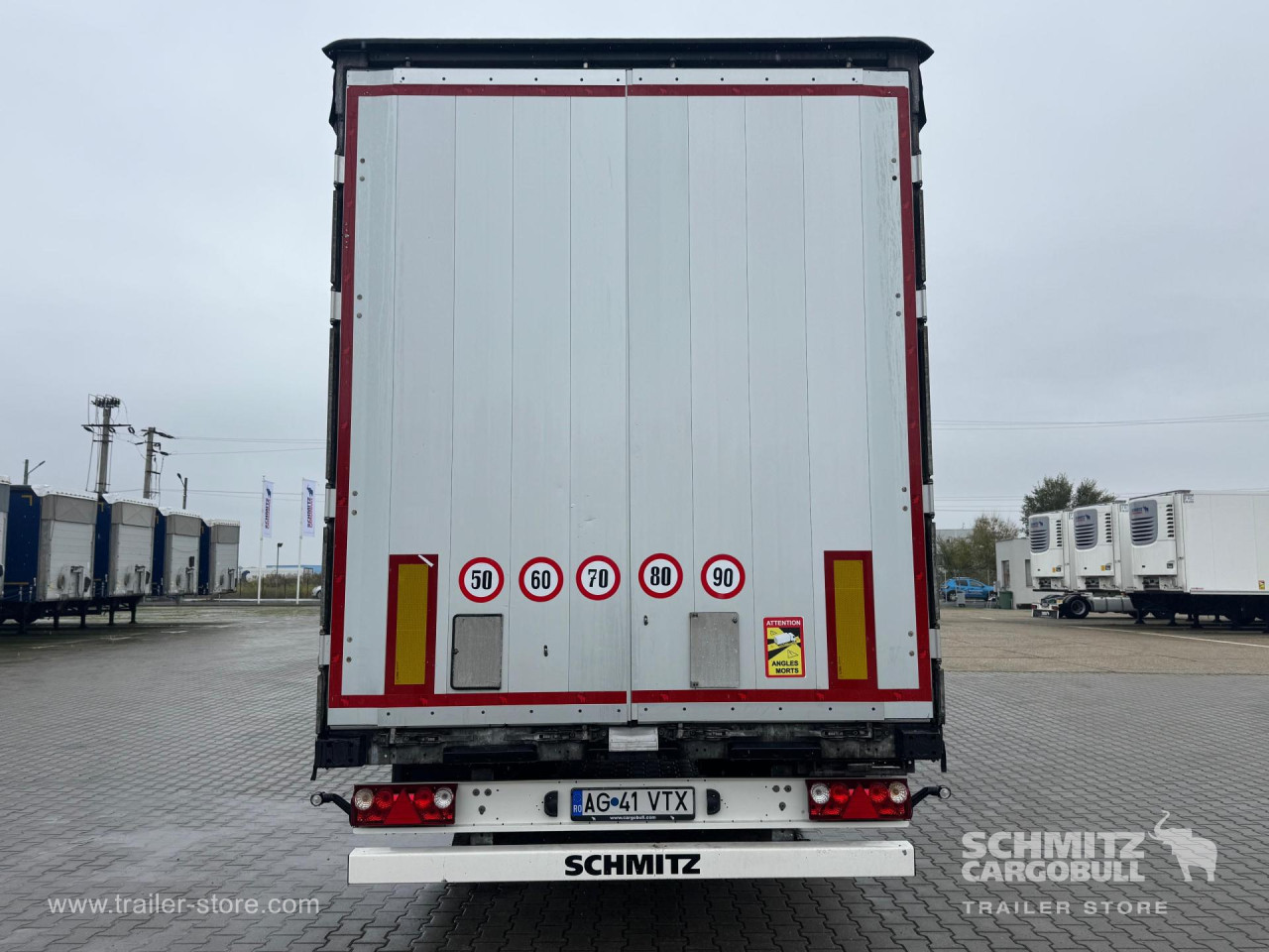 Schmitz Cargobull Curtainsider Mega 