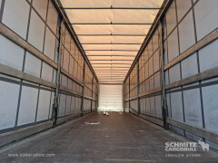 Schmitz Cargobull Curtainsider Standard Getränke 
