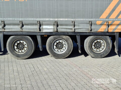 Schmitz Cargobull Curtainsider Mega 