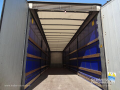 Schmitz Cargobull Curtainsider Varios 