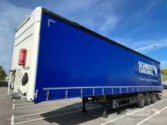 Schmitz Cargobull Semitrailer Curtainsider Standard Hayon 
