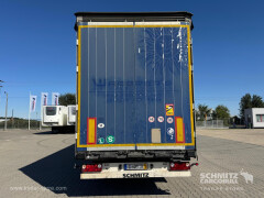 Schmitz Cargobull Curtainsider Varios 