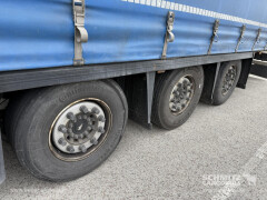 Schmitz Cargobull Curtainsider Mega 