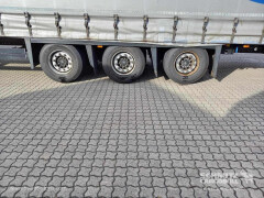 Schmitz Cargobull Curtainsider Mega Getränke 