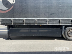 Schmitz Cargobull Curtainsider Varios 