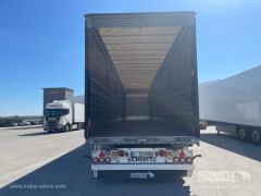 Schmitz Cargobull Curtainsider Varios 