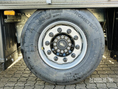 Schmitz Cargobull Curtainsider Mega Getränke 