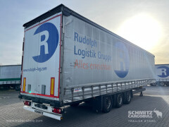 Schmitz Cargobull Curtainsider Mega Getränke 