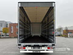 Schmitz Cargobull Curtainsider Mega Getränke 