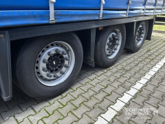 Schmitz Cargobull Curtainsider Mega 