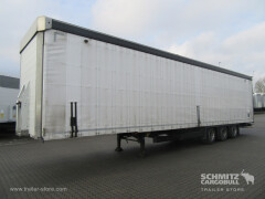 Schmitz Cargobull Curtainsider Mega Getränke 