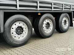 Schmitz Cargobull Curtainsider Standard 