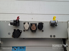 Schmitz Cargobull Curtainsider Standard Getränke 