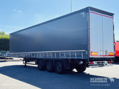 Schmitz Cargobull Curtainsider Coil Getränke 