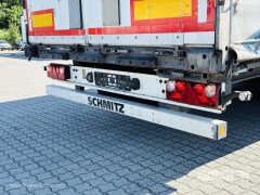 Schmitz Cargobull Curtainsider Coil Getränke 