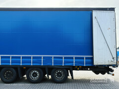 Schmitz Cargobull Curtainsider Coil Getränke 